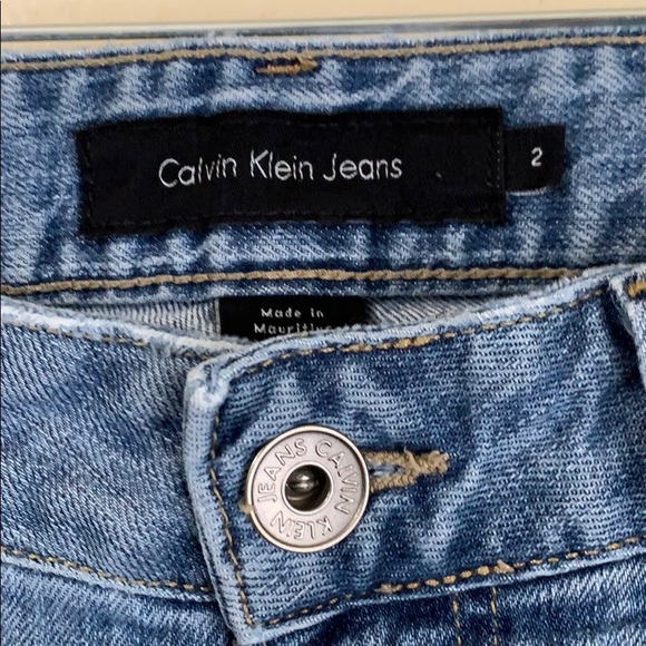 Size 2 Calvin Klein Light Wash Bootcut Jeans - Picture 2 of 10